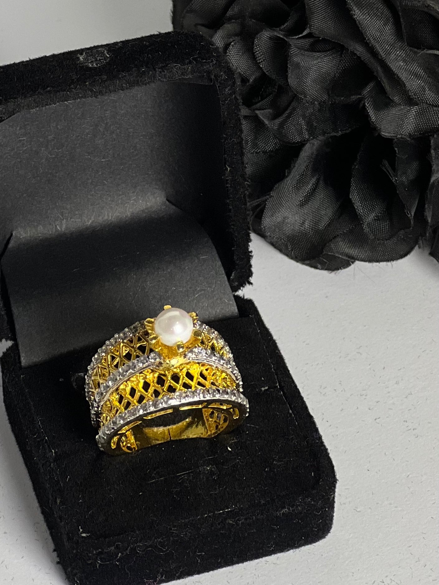 Golden Lattice Pearl