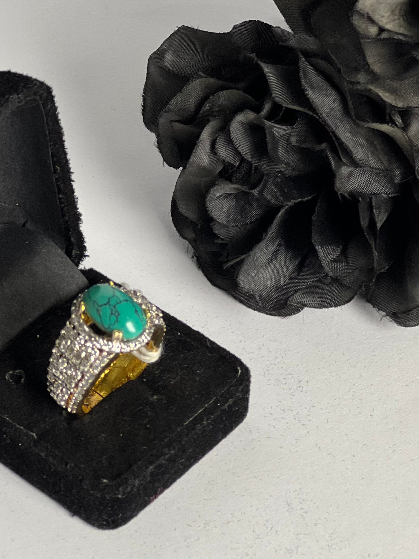 Turquoise Majesty