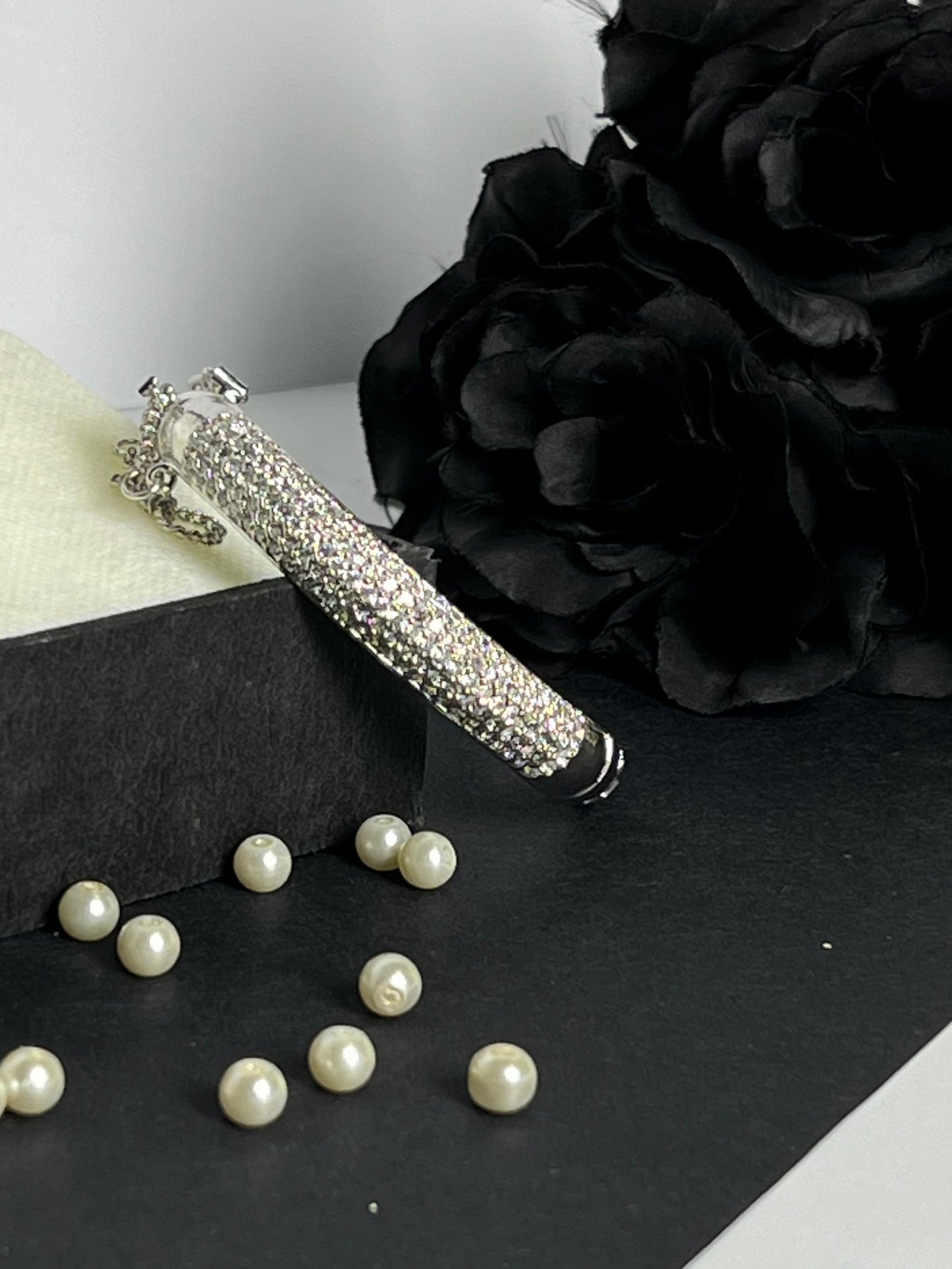 Luxurious White Gold Plated