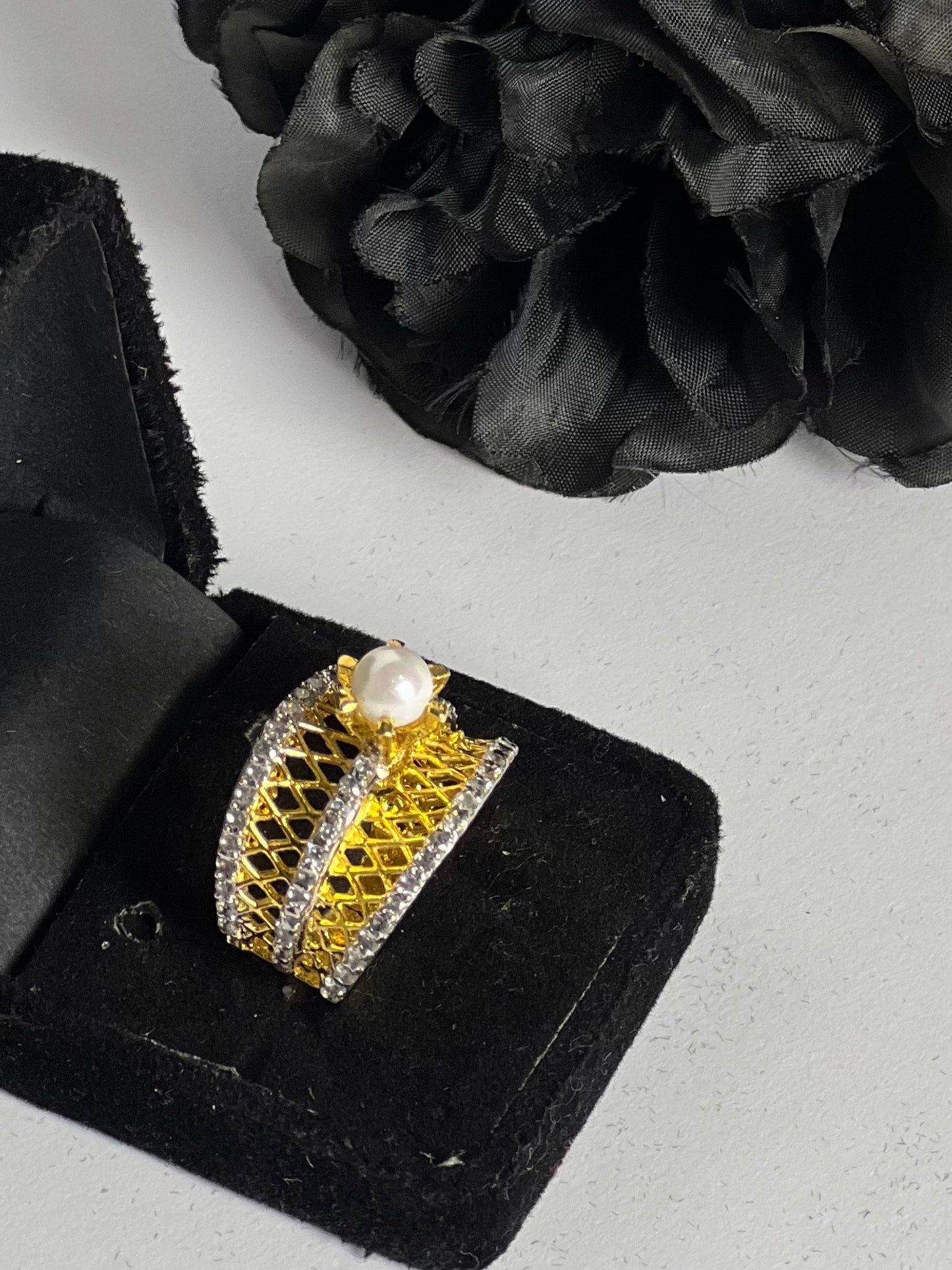 Golden Lattice Pearl