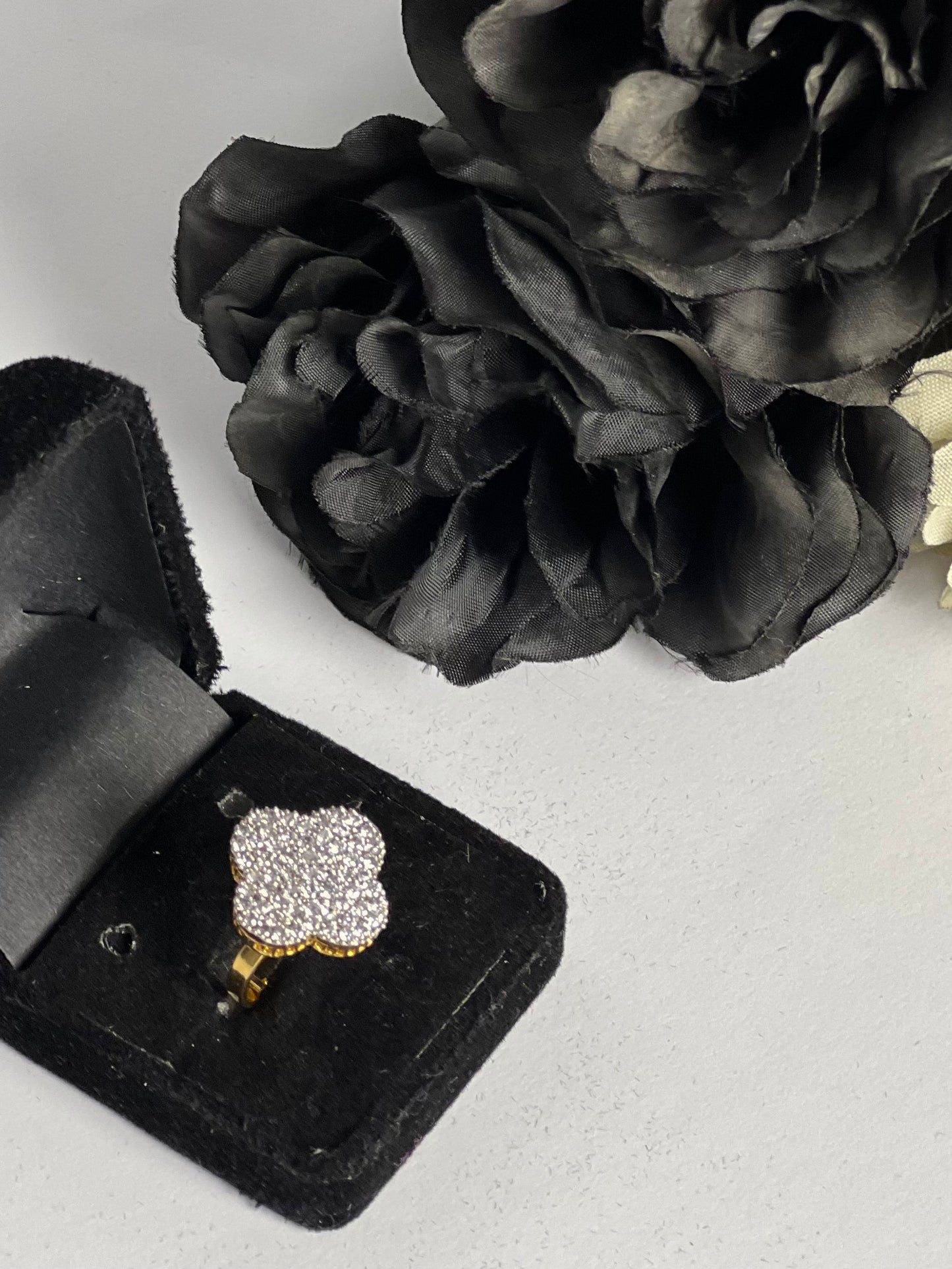 Diamond Clover Luxe