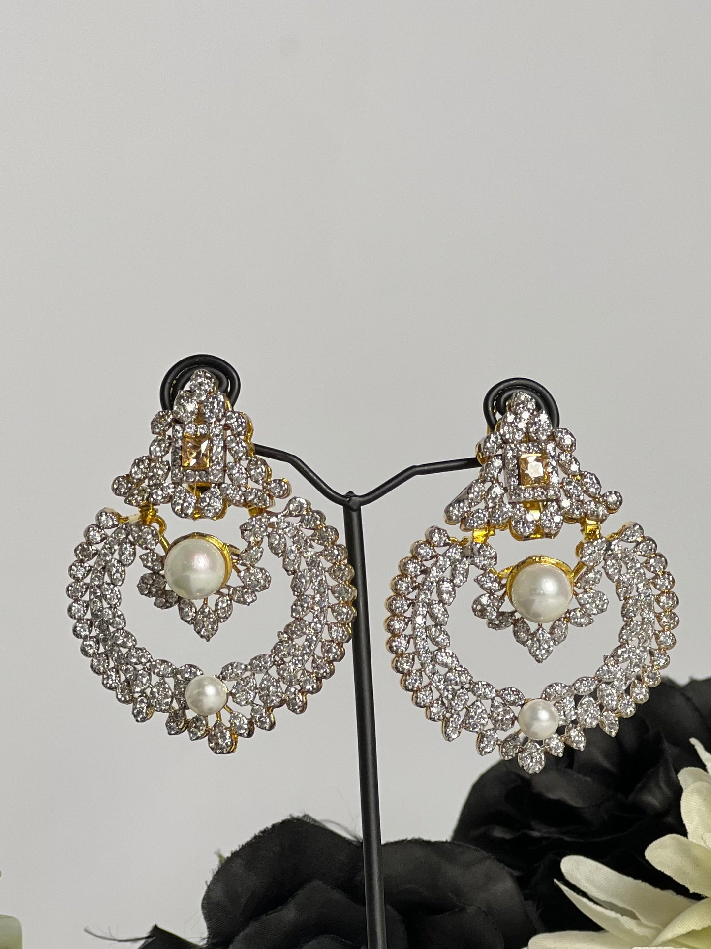 Royal Pearl Elegance Earrings