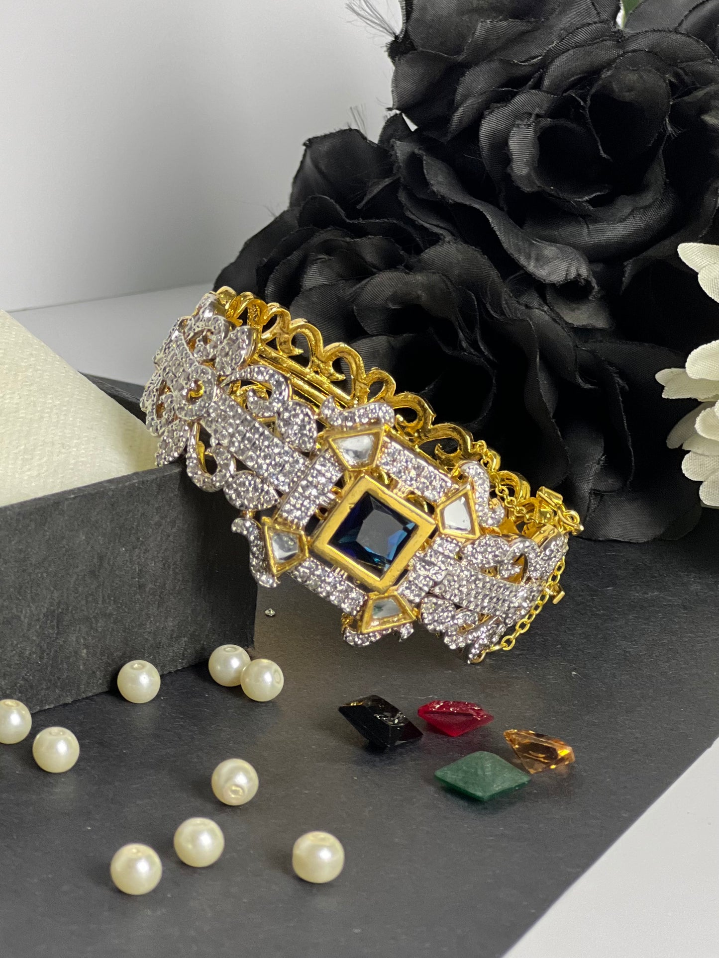 Royal Gold-Plated Kara
