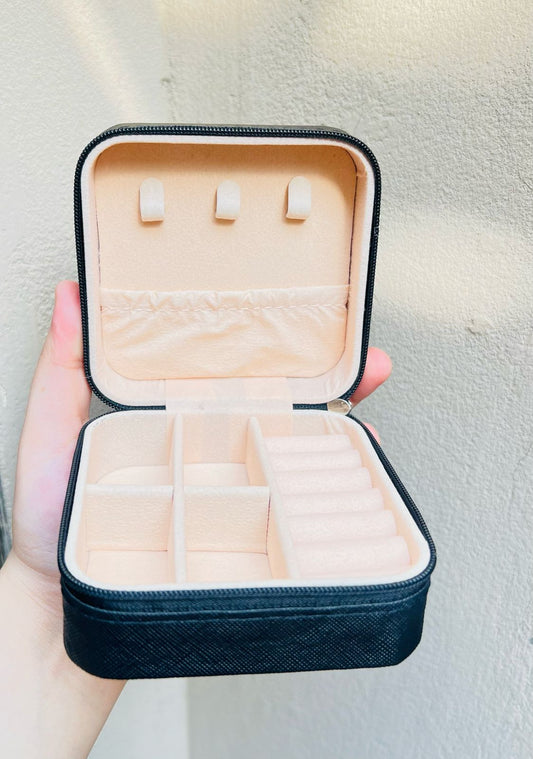 Mini jewelry box