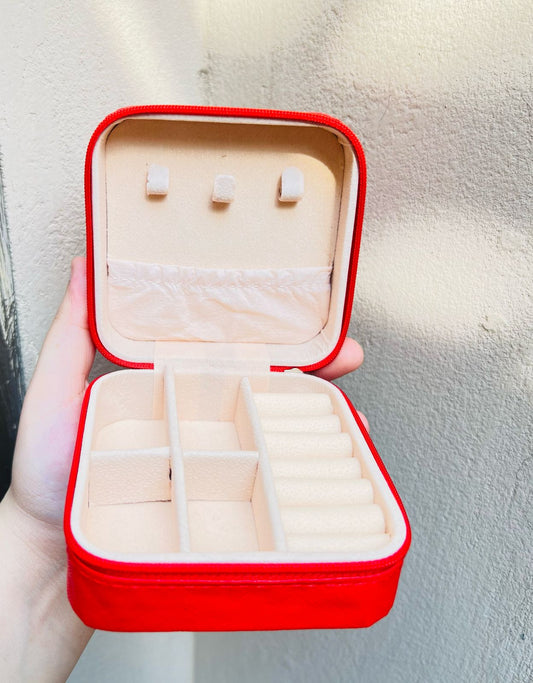 Mini jewelry box
