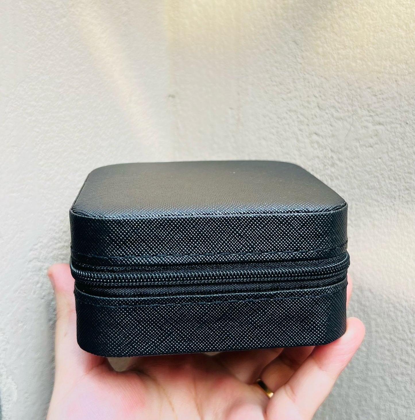 Mini jewelry box