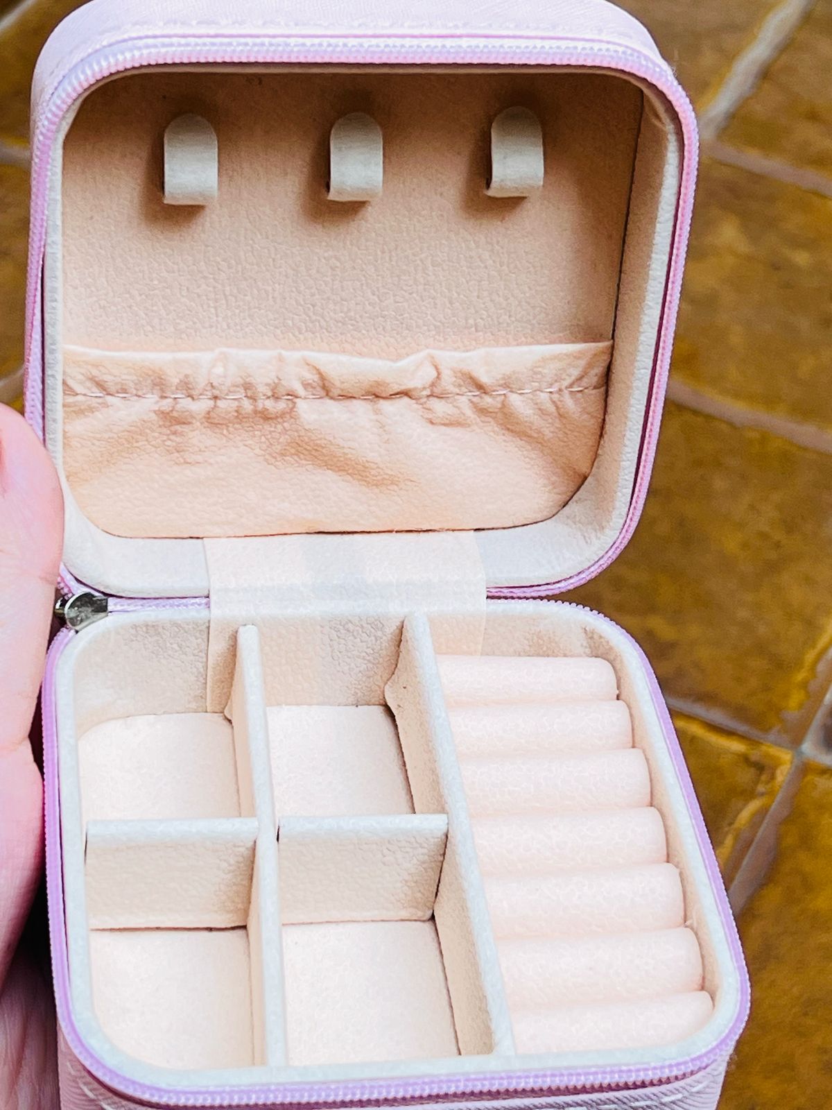 Mini jewelry box