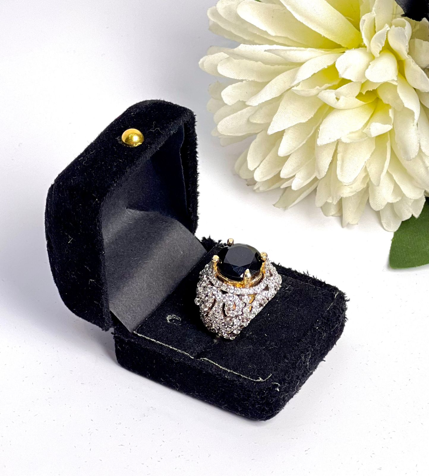 Camilia ring